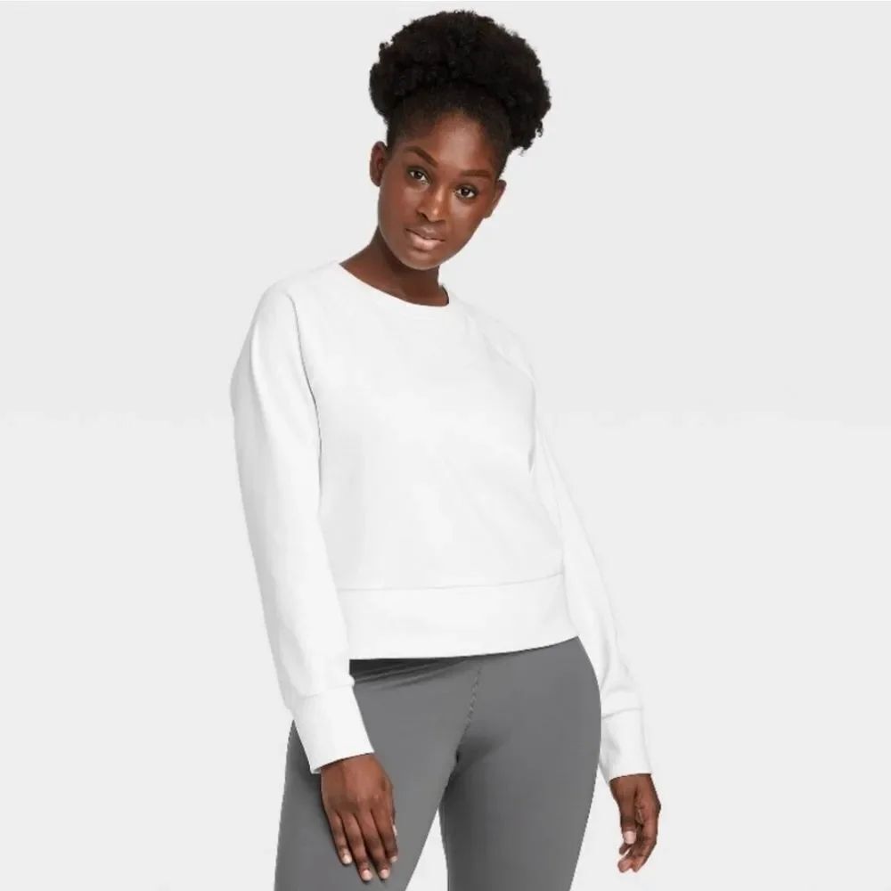 🔺️All in Motion Pale Mint Cropped Sweatshirt XLarge